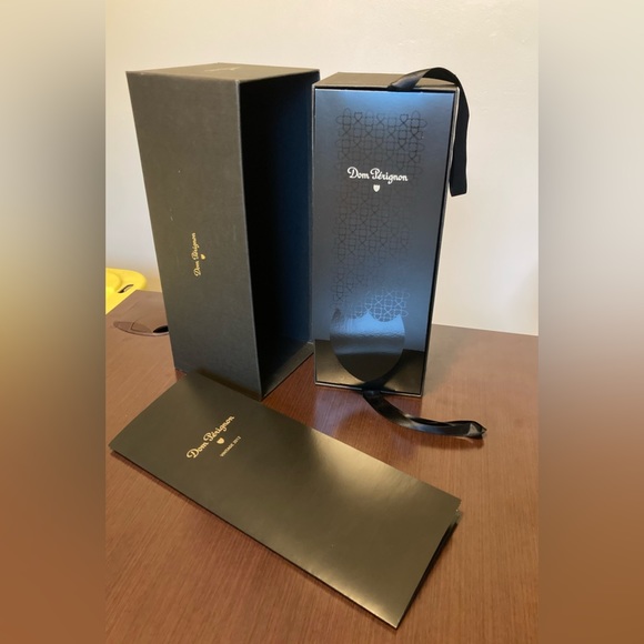 2012 Dom Perignon Gift Box and Booklet - Picture 2 of 4